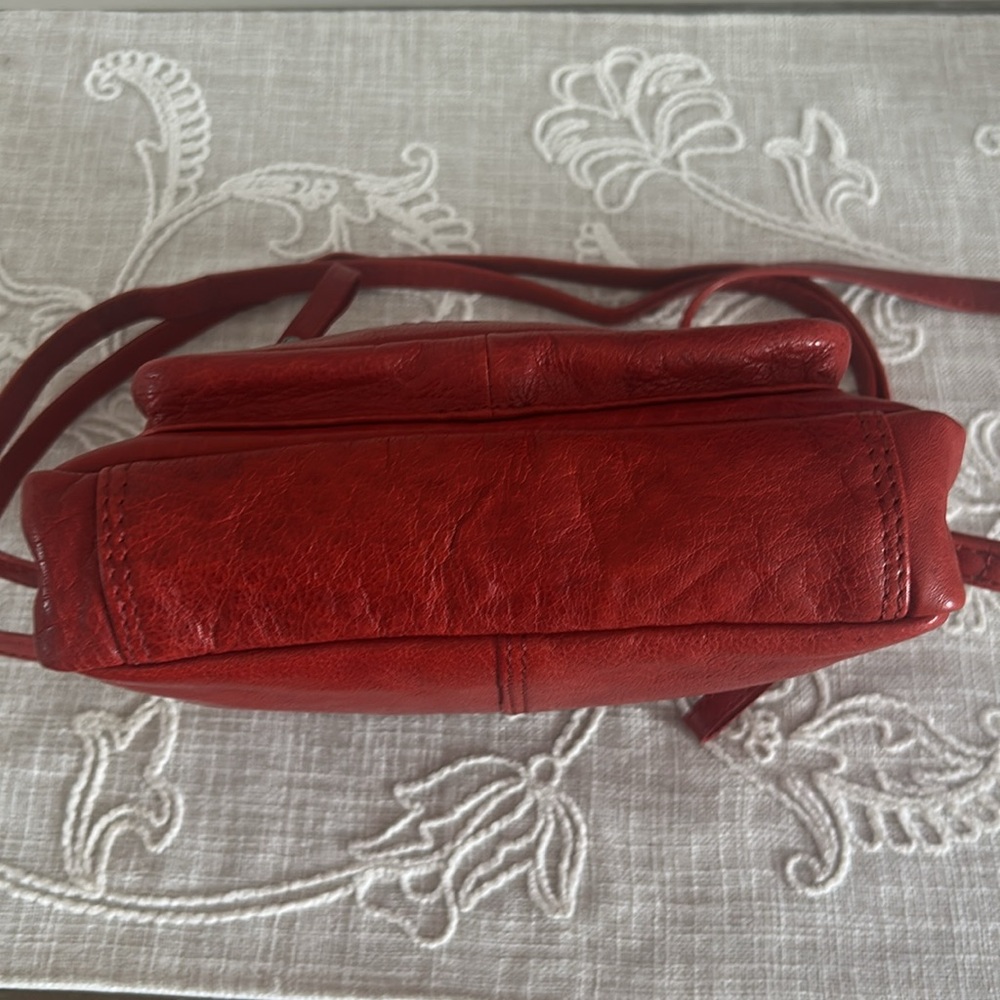 Spike & Sparrow Red Leather Camera Bag Style Crossbody - Picture 7 of 16